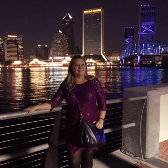 Meet your Posher, Barbie D - Picture 3 of 5